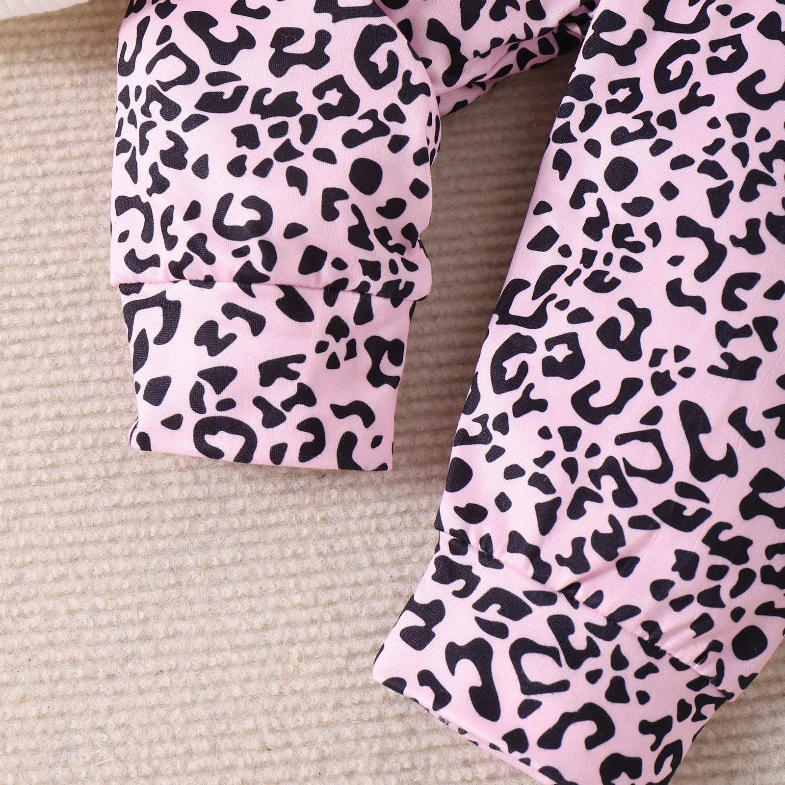 2 Pieces Set Baby Kid Girls Love heart Rompers And Leopard Pants Wholesale 24011118