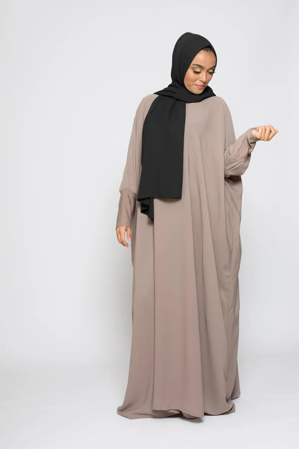 Abaya saudí topo