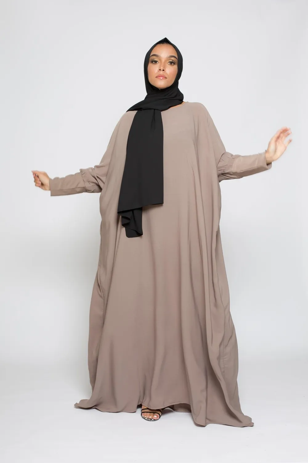 Abaya saudí topo