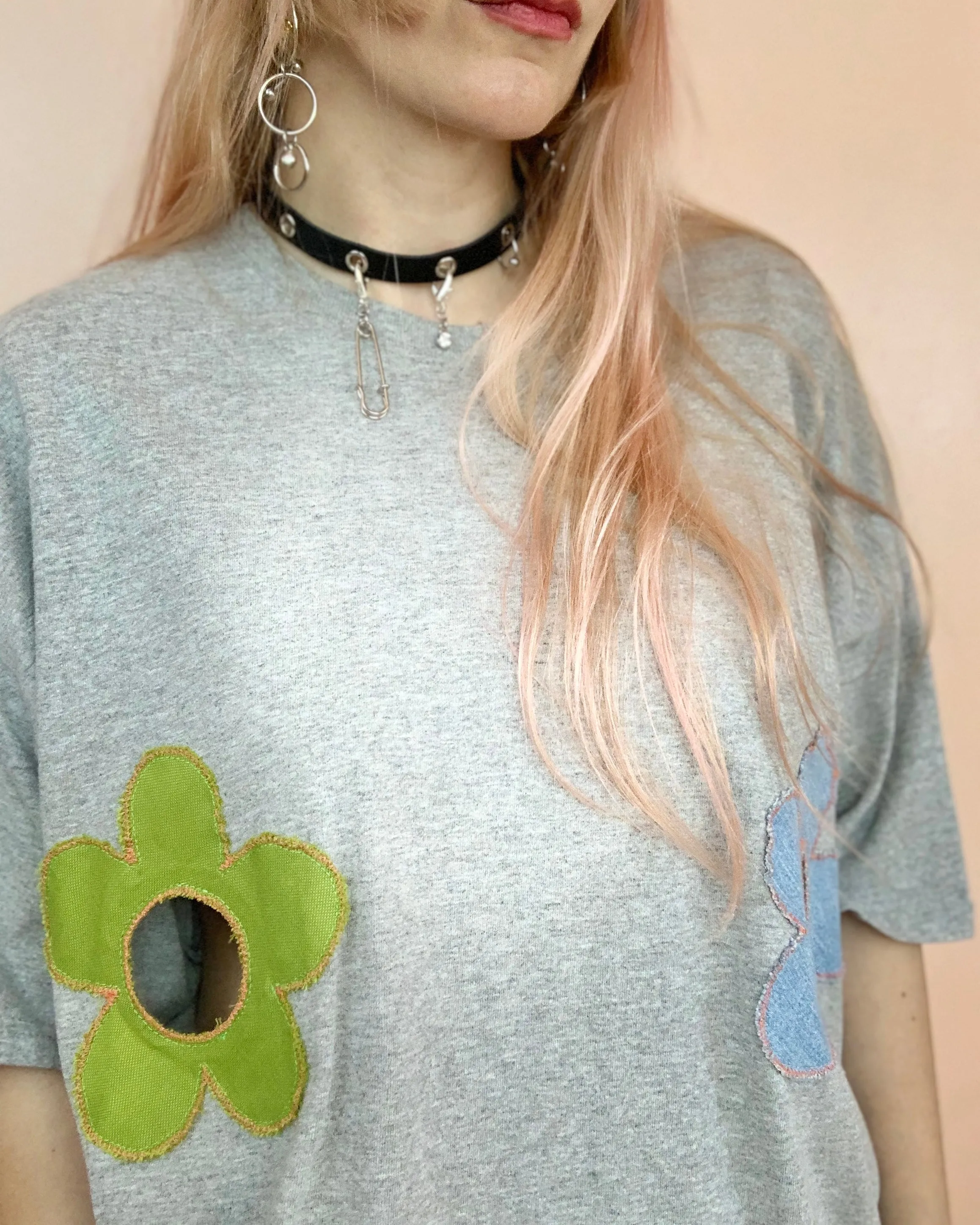 Cutout vinyl scrap flower tee