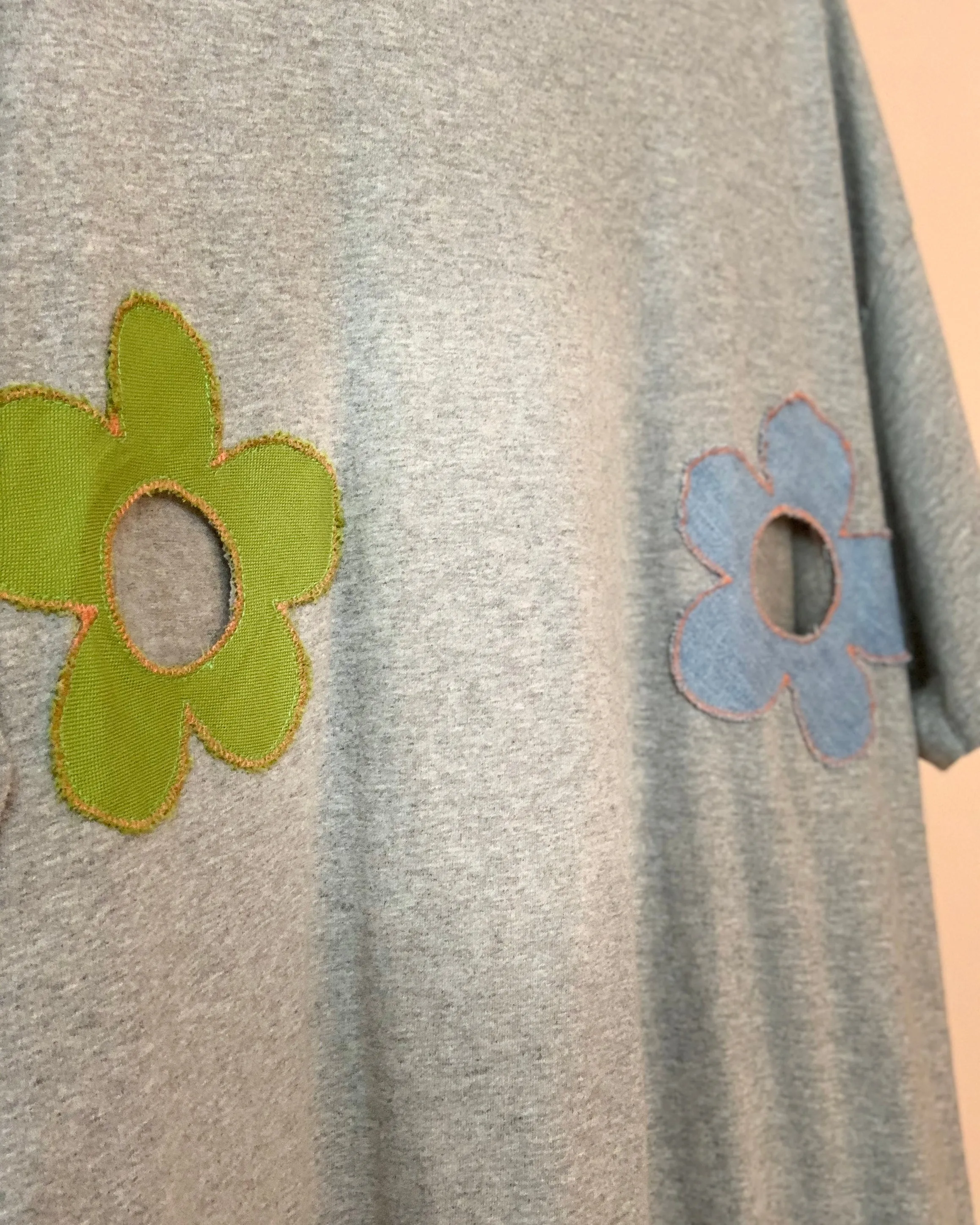 Cutout vinyl scrap flower tee