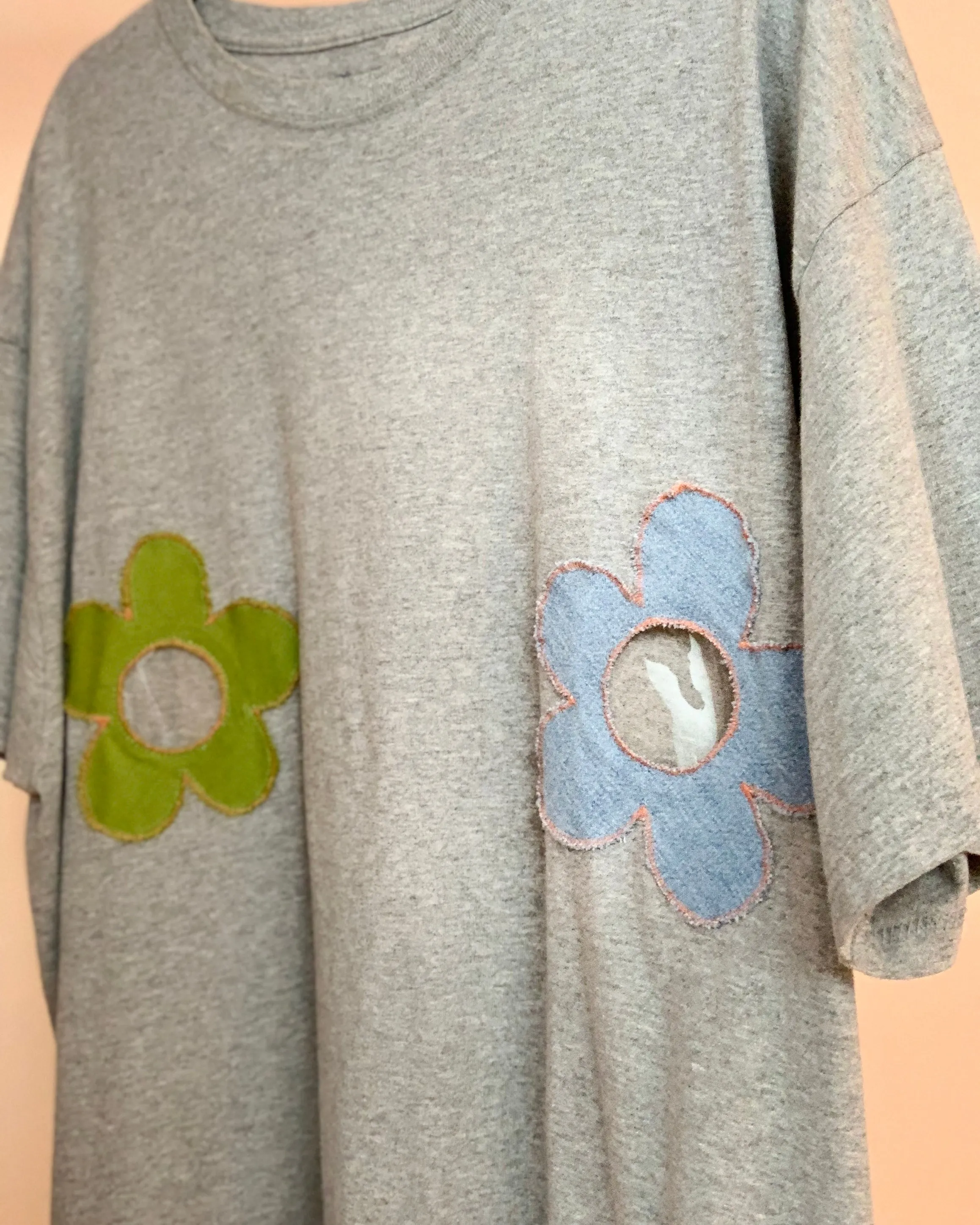 Cutout vinyl scrap flower tee