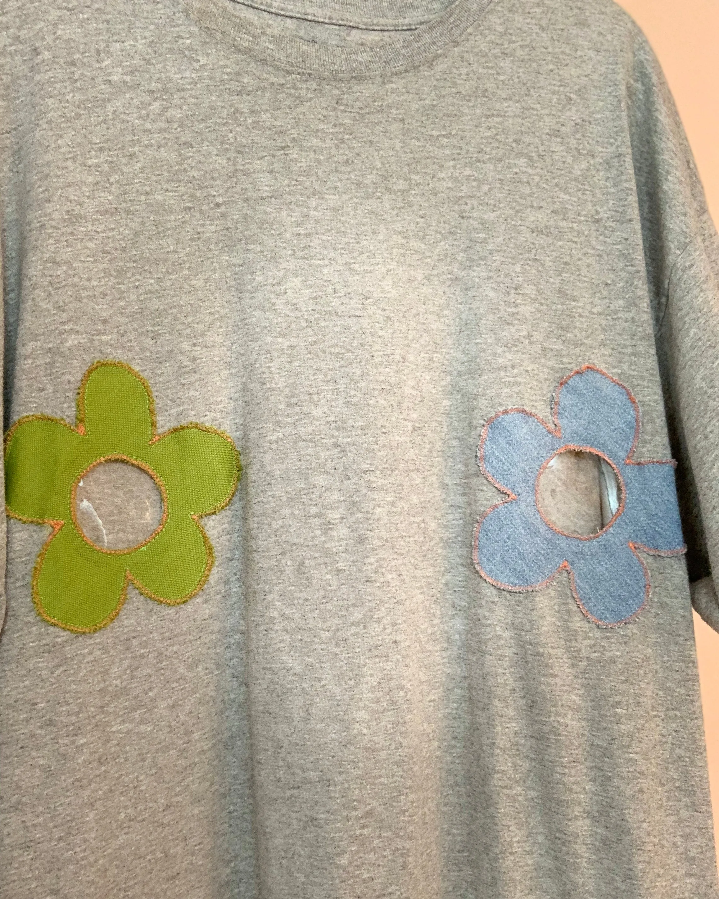 Cutout vinyl scrap flower tee