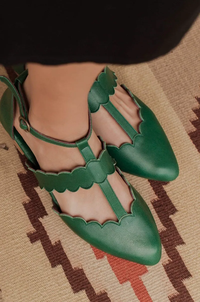 Gardenia Pointy Toe Leather Flats in Emerald