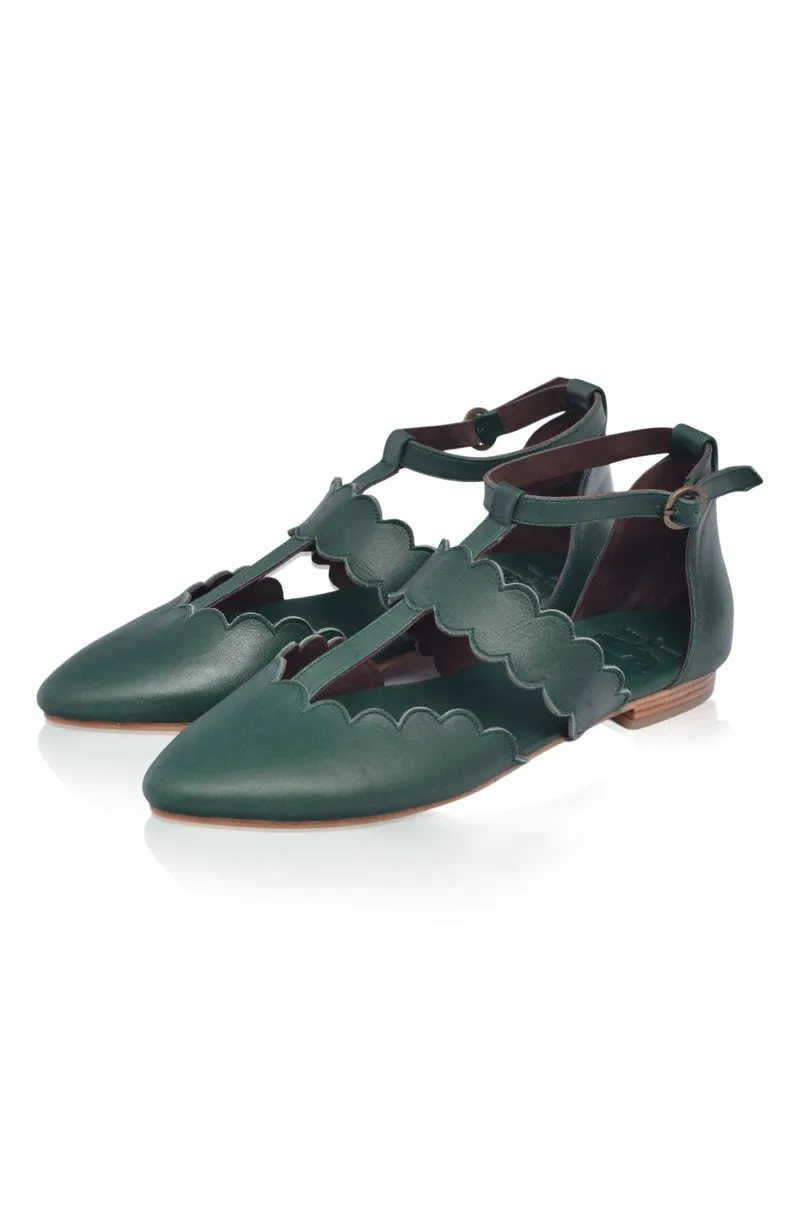 Gardenia Pointy Toe Leather Flats in Emerald