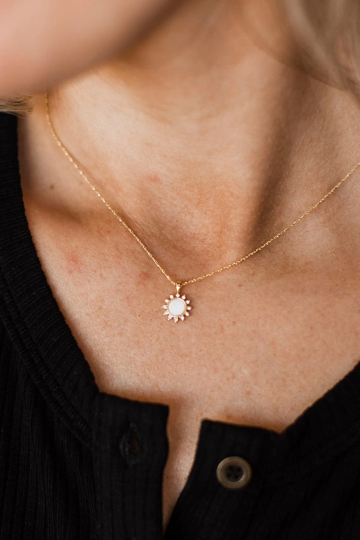 Gaze At The Horizon Pendant Necklace- Gold