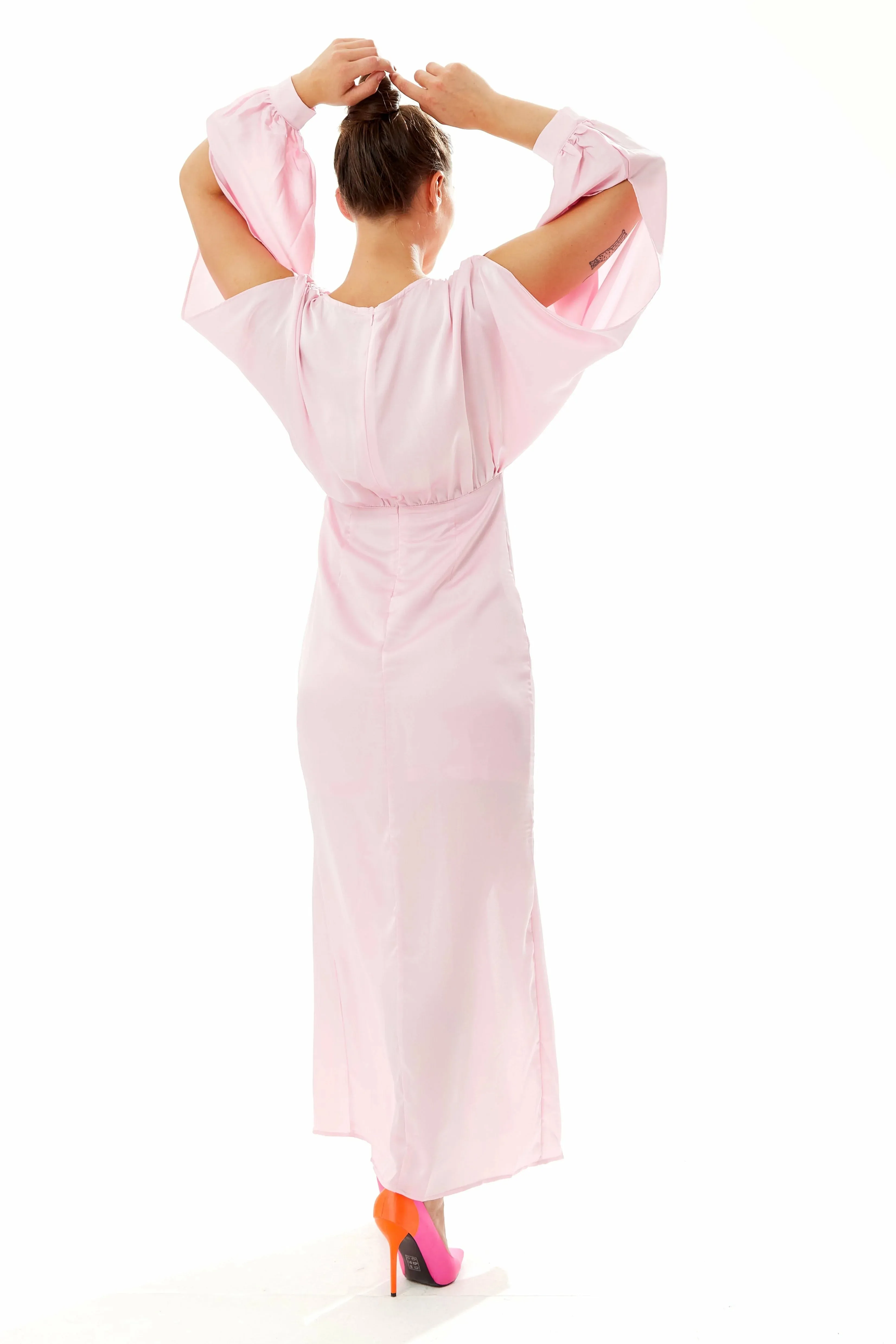 Liquorish Light Pink Maxi Dress With Sleeve Slits