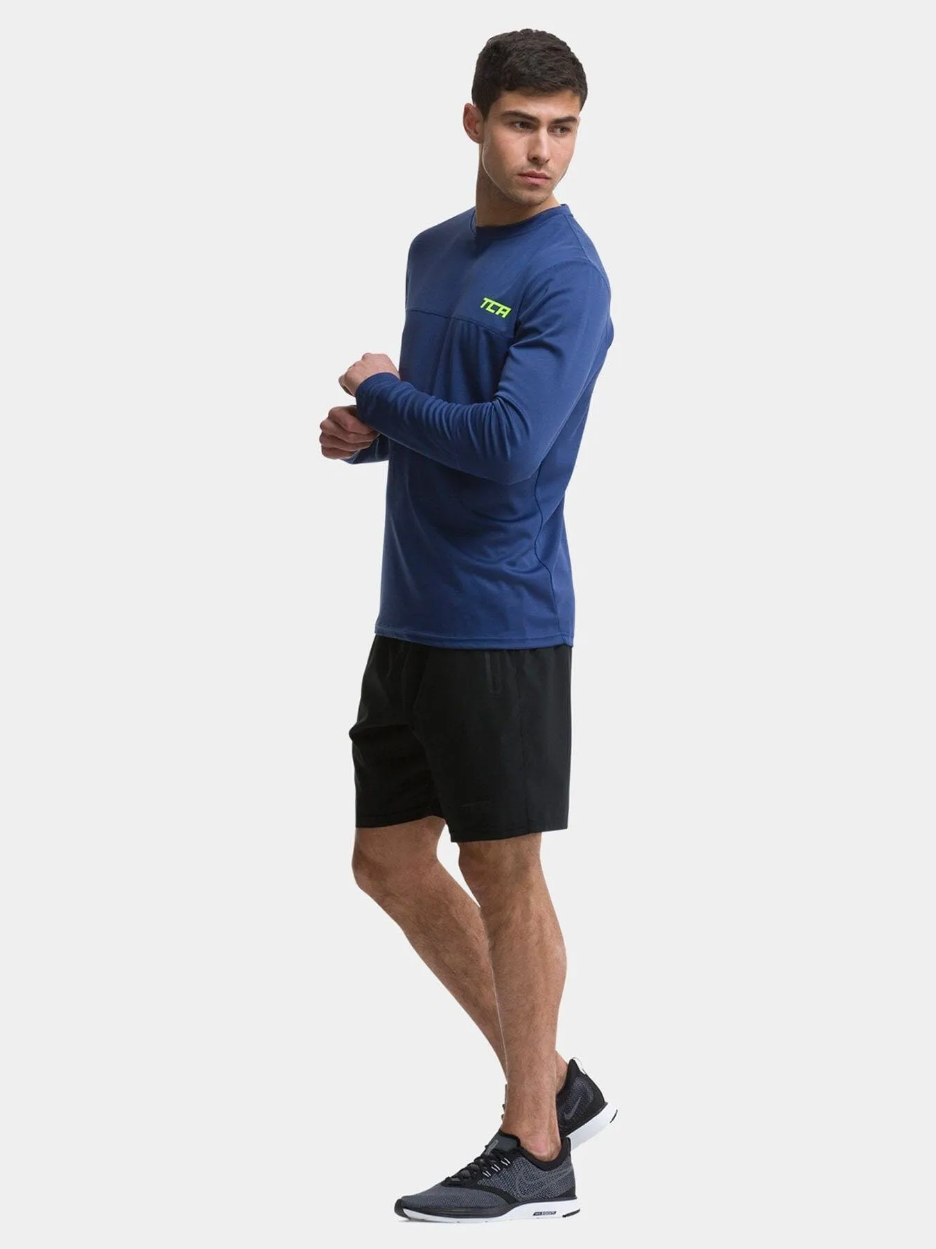 Stamina Long Sleeve Crew Neck Running Top For Men With Thumbholes