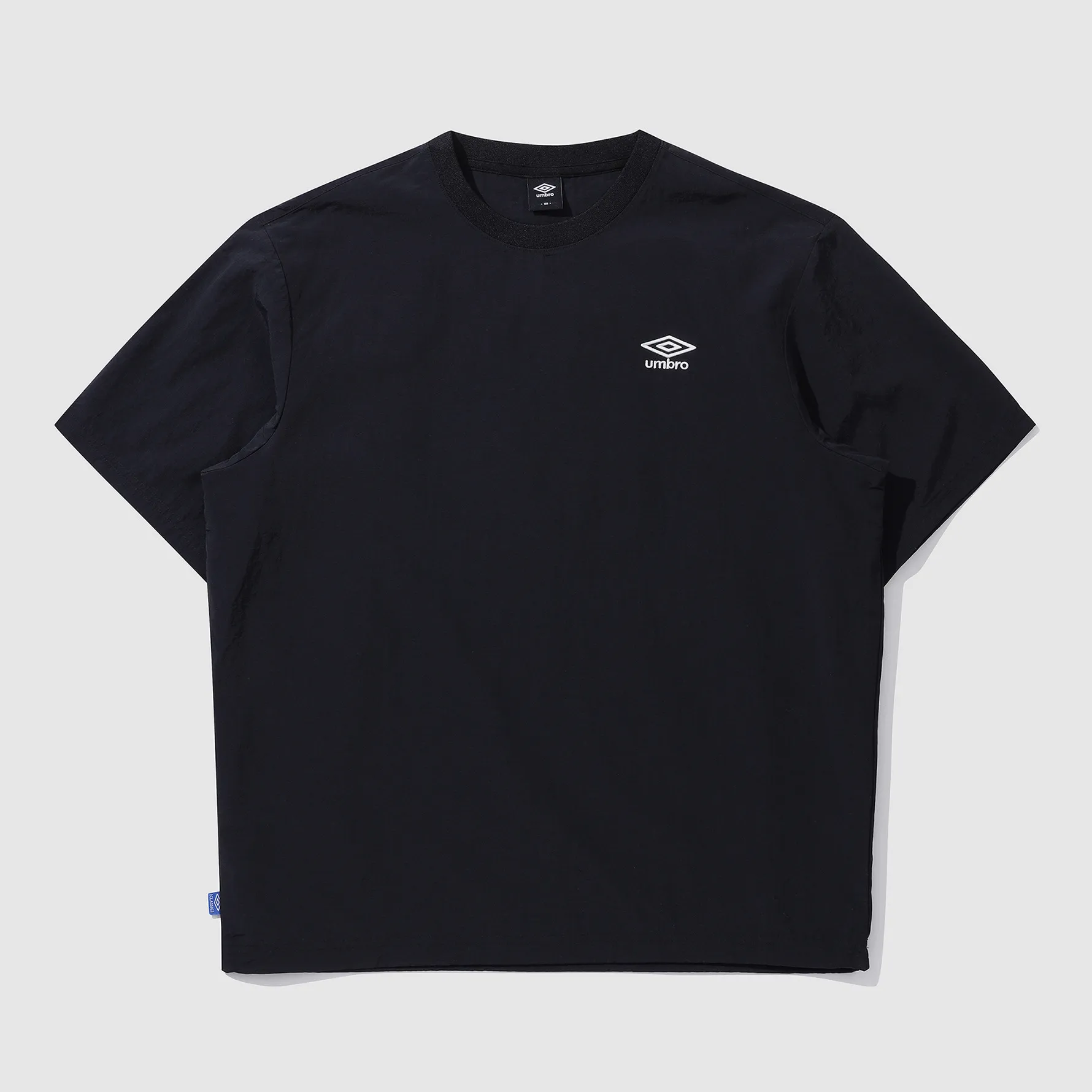 UMBRO  |Nylon U-Neck Plain Short Sleeves T-Shirts