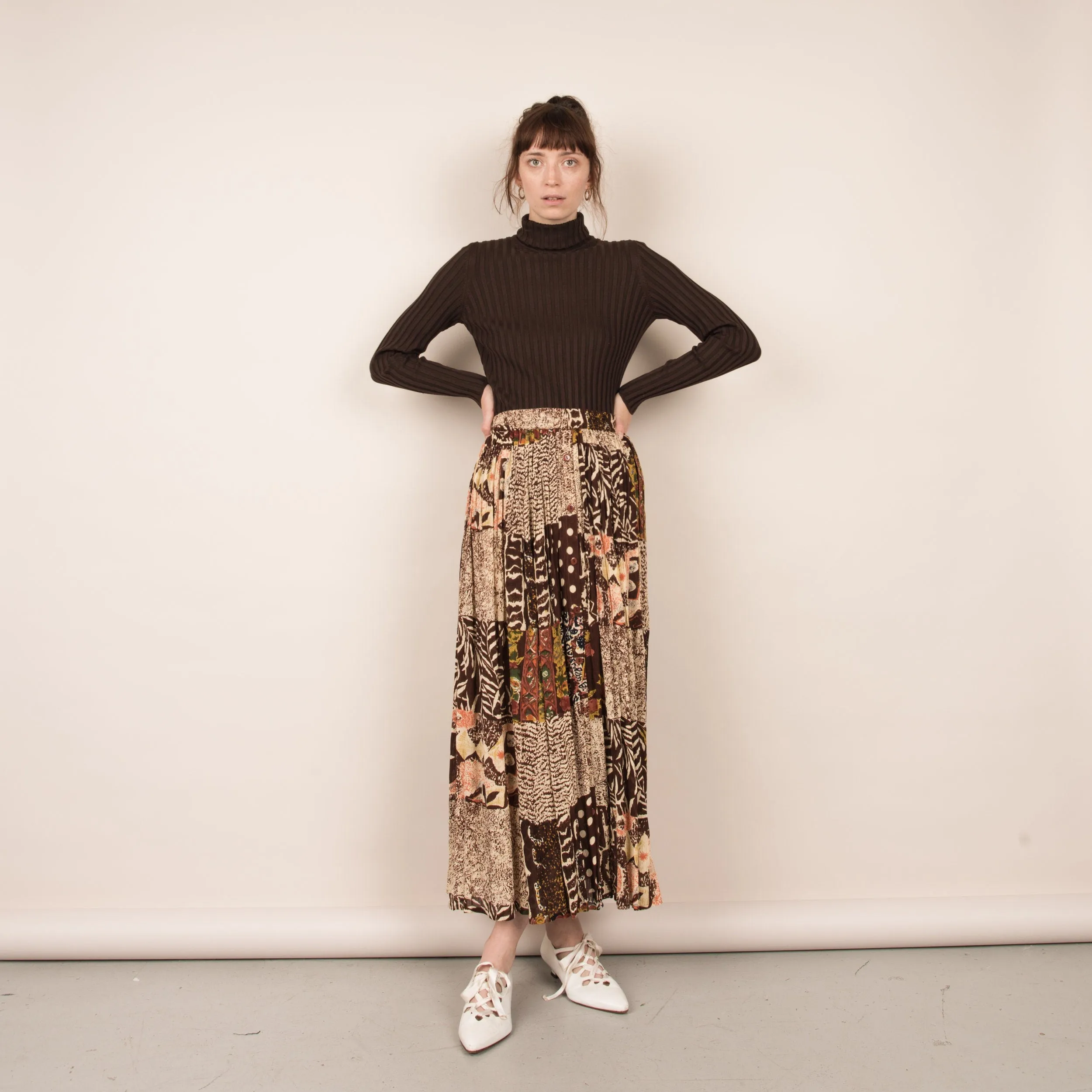 Vintage Earthtone Crinkle Skirt  (S)